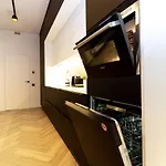 Cohost I Oldtown 60m2 W-garage Parking, Balcony & Self Check-in