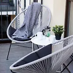 Cohost I Oldtown 60m2 W-garage Parking, Balcony & Self Check-in Apartment Vilnius
