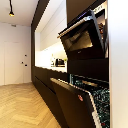 Cohost I Oldtown 60m2 W-garage Parking, Balcony & Self Check-in