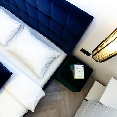 Oldtown 60M2 Apt W-Garage Prkg, Balcony & Self Check-In I Cohost *