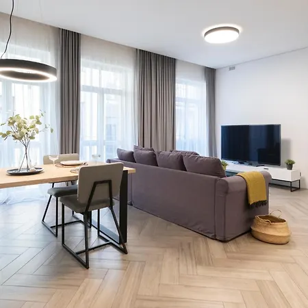 Cohost I Oldtown 60m2 W-garage Parking, Balcony & Self Check-in