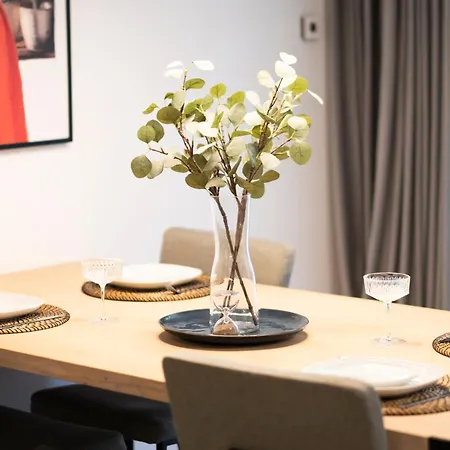 Cohost I Oldtown 60m2 W-garage Parking, Balcony & Self Check-in * Wilna