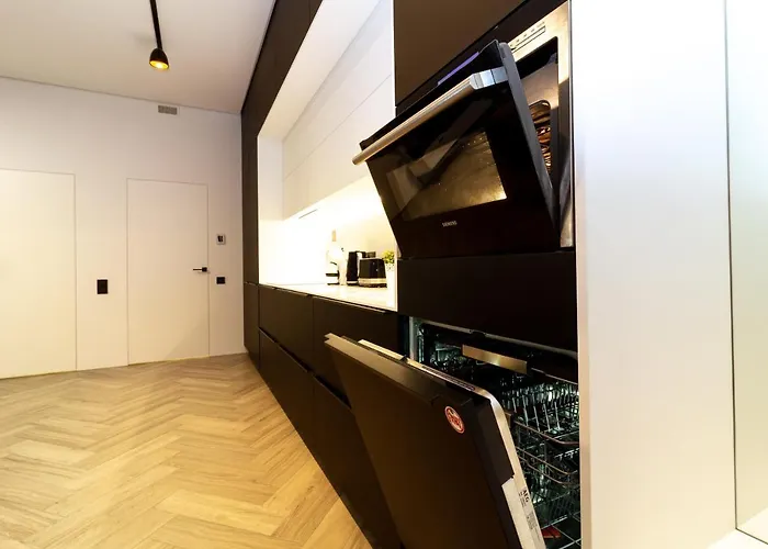 Cohost I Oldtown 60m2 W-garage Parking, Balcony & Self Check-in