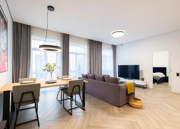 Cohost I Oldtown 60m2 W-garage Parking, Balcony & Self Check-in