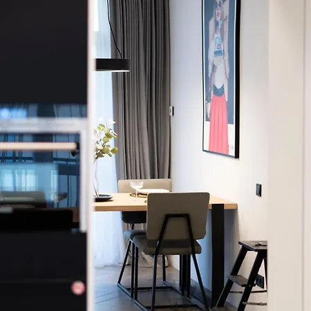 Cohost I Oldtown 60m2 W-garage Parking, Balcony & Self Check-in