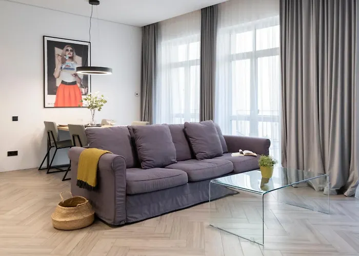 Cohost I Oldtown 60m2 W-garage Parking, Balcony & Self Check-in