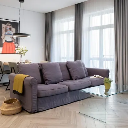 Cohost I Oldtown 60m2 W-garage Parking, Balcony & Self Check-in